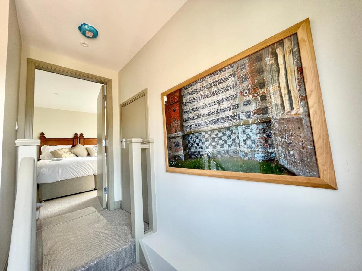 Central Townhouse With Free Off Road Parking And Garden York Exterior photo
